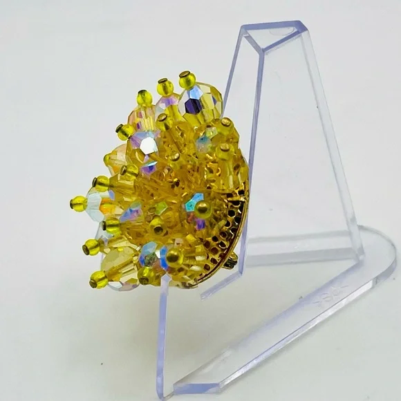 RELISTED Vintage Lemon Yellow Faceted Rhinestone and Brass Flower Brooch - Picture 6 of 14